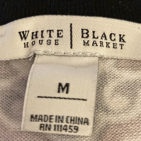 NWOT - White House Black Market Floral Print Sleeveless Halter Top - Size M - Picture 3 of 16